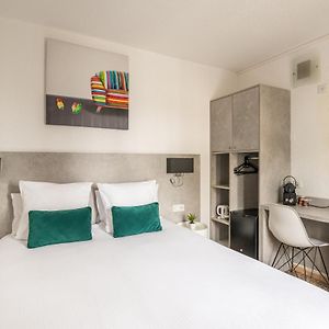 Chambre Double avec Accès aux Personnes Handicapées